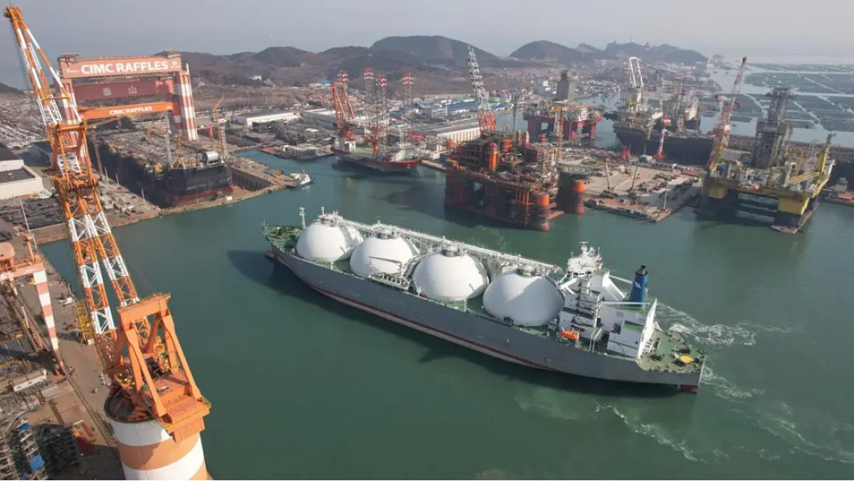 LNG carrier at shipyard reflecting infrastructure behind Argentina’s planned LNG exports to Europe